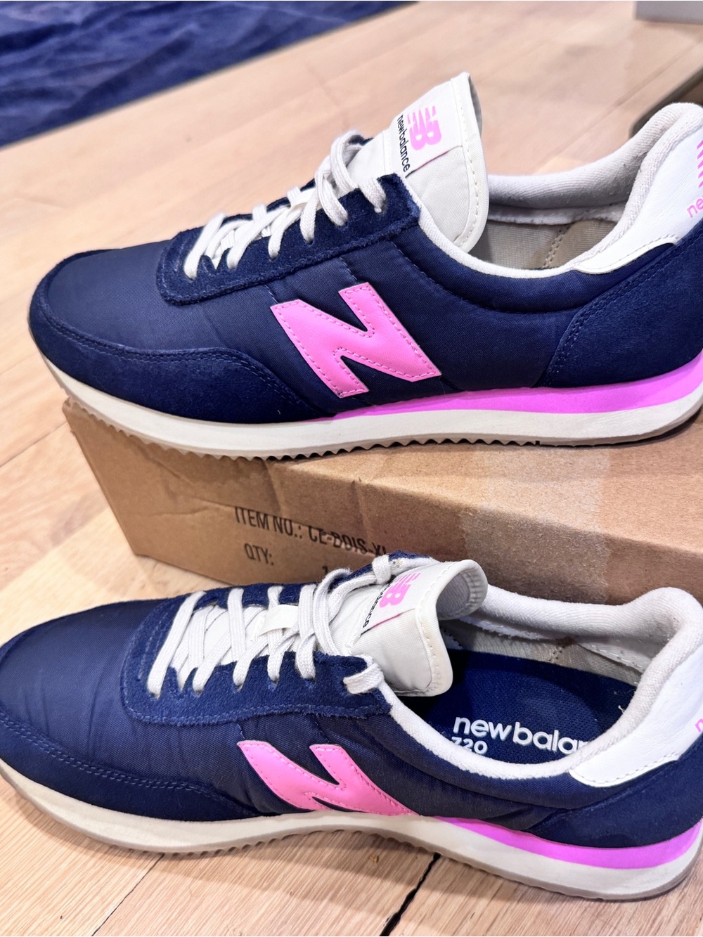 New Balance 720 Sneakers Women’s 8.5